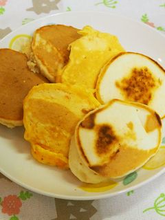離乳食後期から食べれる3種プチパンケーキ-レシピのメイン写真