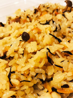 しっかり味の炊き込みご飯-レシピのメイン写真