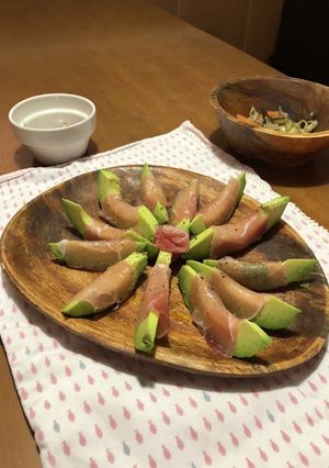 簡単おつまみ〜アボカドの生ハム巻き-レシピのメイン写真