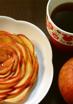 オーブン不要　お花のようなりんごタルト-レシピのメイン写真