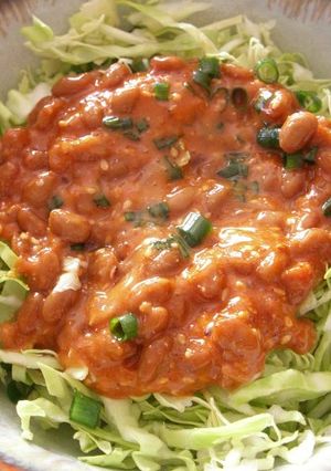 コチュジャンで❤甘辛アジアンキャベ納豆丼-レシピのメイン写真