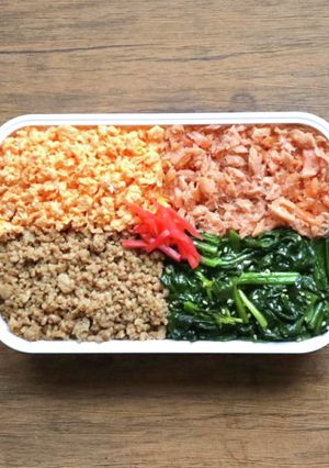 甘さ控え目でしょっぱい系の4色弁当-レシピのメイン写真