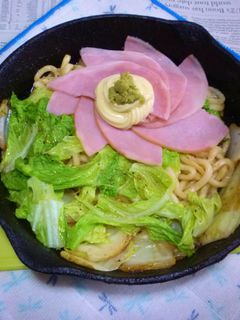 白菜たっぷり焼きうどん+ロースハム-レシピのメイン写真