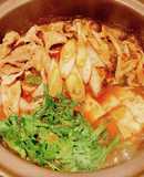 赤だし味噌と豆板醤で、ピリ辛味噌豚鍋♪