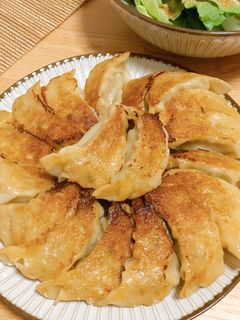 失敗なし!家族大絶賛の絶品餃子-レシピのメイン写真