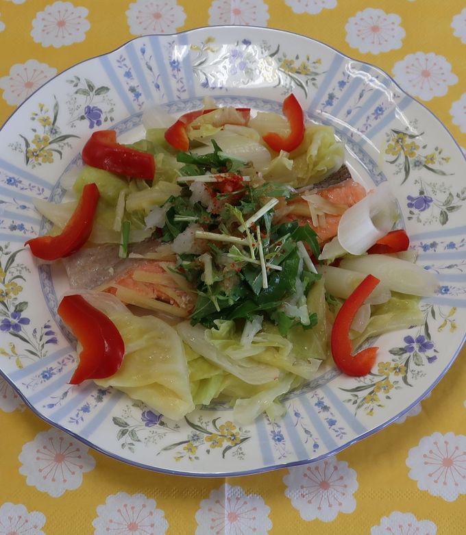 【簡単】鮭と野菜のフライパン蒸し-レシピのメイン写真