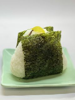 沢庵と昆布の二刀流おにぎり-レシピのメイン写真