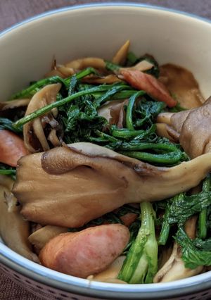 春菊と舞茸のバター醤油炒め-レシピのメイン写真