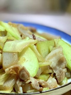 ハヤトウリの中華炒め(コンニャク豚肉入)-レシピのメイン写真
