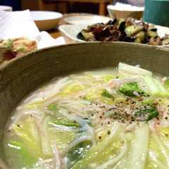 รูปของ 玉ねぎ麹で、白菜とカニカマのあんかけ