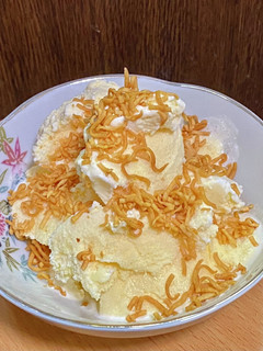 バニラアイス&チキンラーメン-レシピのメイン写真