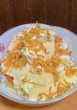 バニラアイス&チキンラーメン-レシピのメイン写真