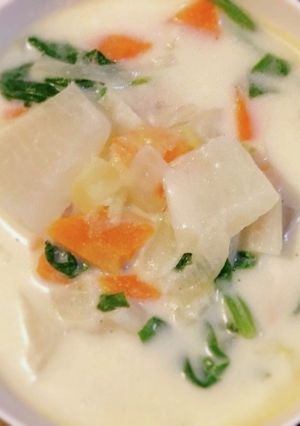 【簡単】冷凍塩鮭のあっさりクリームスープ-レシピのメイン写真