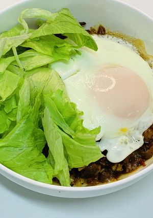煮込みハンバーグで簡単ガパオライス-レシピのメイン写真