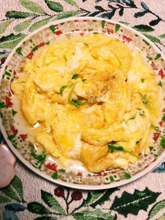 シンプルにも!豆苗のスクランブルエッグ-レシピのメイン写真