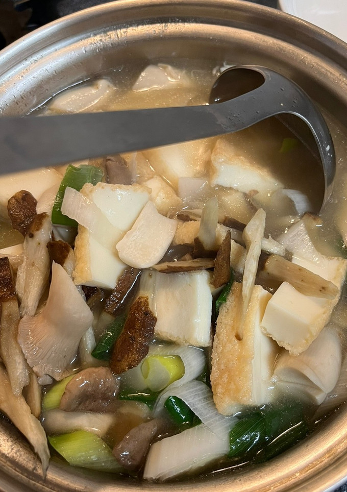 今日のみそ汁。 厚揚げのもりもりみそ汁-レシピのメイン写真