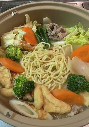 鍋といえばコレ　味噌なべ煮込み中華そば-レシピのメイン写真