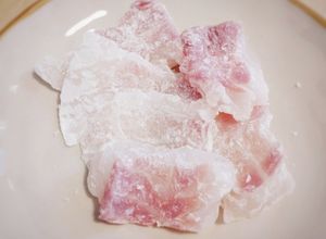 無駄なく薄く片栗粉/小麦粉をまぶす方法-レシピのメイン写真