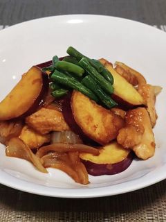 超簡単!鶏むね肉とさつまいもの甘酢炒め!-レシピのメイン写真