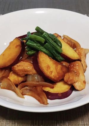 超簡単!鶏むね肉とさつまいもの甘酢炒め!-レシピのメイン写真