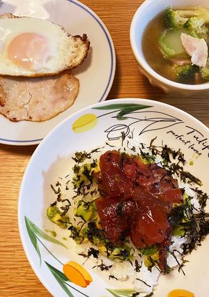 めっちゃ簡単マグロとアボカドのどんぶり-レシピのメイン写真