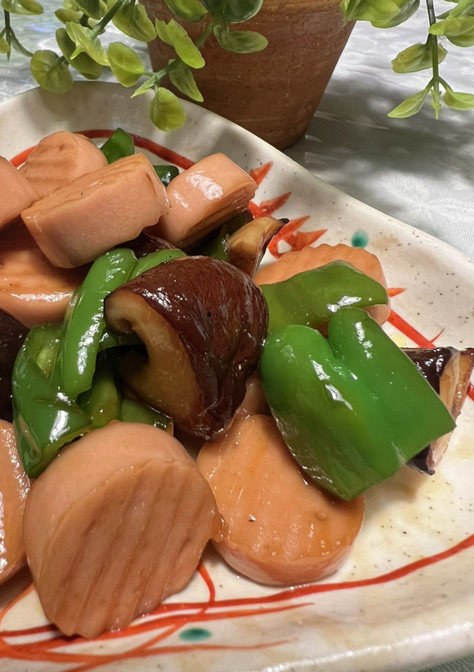 魚肉ソーセージとピーマン椎茸炒め-レシピのメイン写真