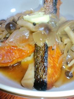 簡単♪鮭ときのこバター醤油焼き-レシピのメイン写真