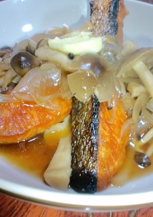 簡単♪鮭ときのこバター醤油焼き-レシピのメイン写真