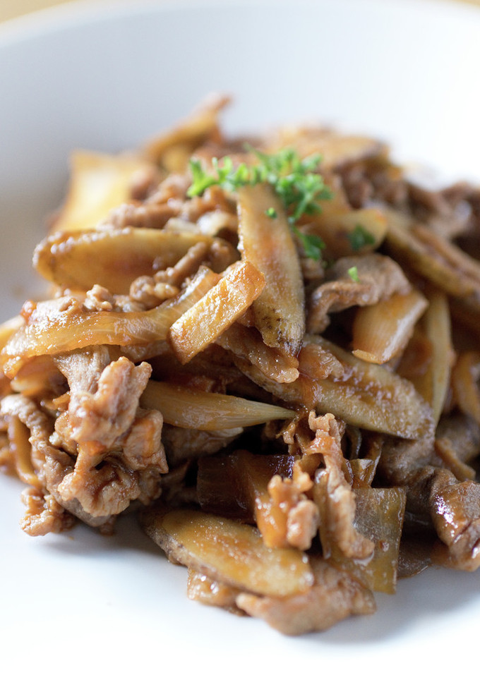 簡単！ごぼうと豚肉のケチャップ炒め-レシピのメイン写真