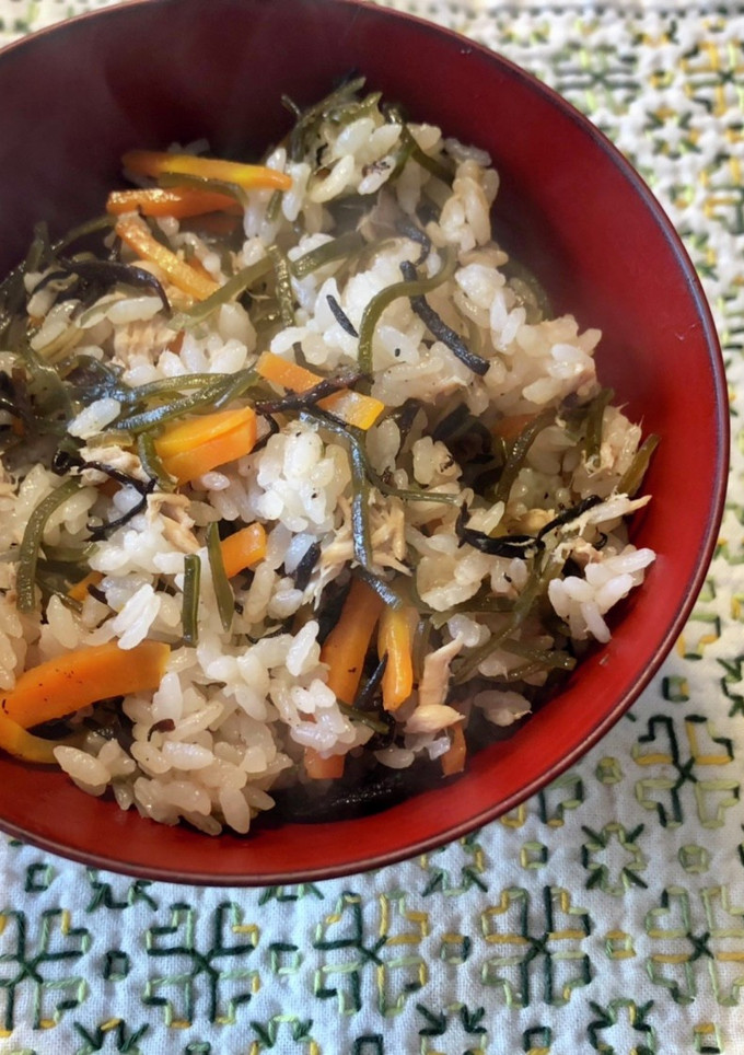 ひじきとツナの炊き込みご飯-レシピのメイン写真
