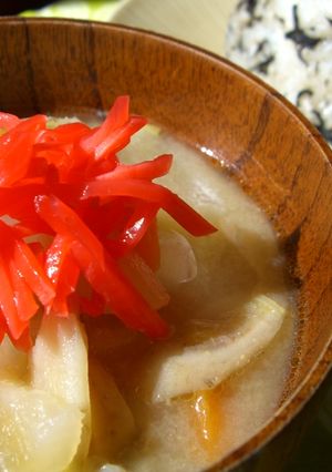 紅しょうが　in　味噌汁-レシピのメイン写真