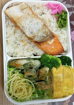鮭のっけ「のり弁」〜(o˘◡˘o)♡-レシピのメイン写真