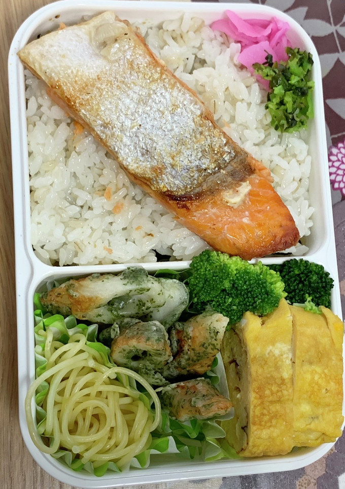 鮭のっけ「のり弁」〜(o˘◡˘o)♡-レシピのメイン写真