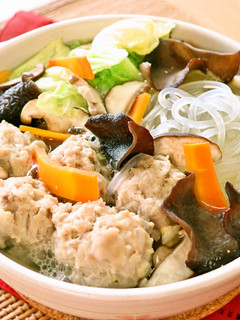生マロニーの中華風肉団子鍋-レシピのメイン写真