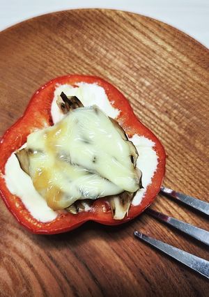 美肌！パプリカカップのダブルチーズ焼き！-レシピのメイン写真
