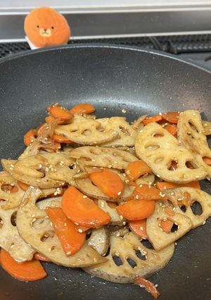 麺つゆで簡単！レンコンと人参のきんぴら-レシピのメイン写真