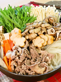生マロニーと牛肉の冬野菜鍋-レシピのメイン写真