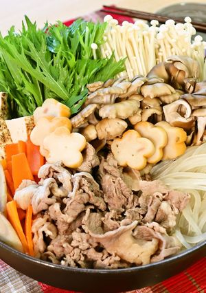 生マロニーと牛肉の冬野菜鍋-レシピのメイン写真