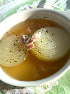 玉ねぎの丸ごとスープ-レシピのメイン写真