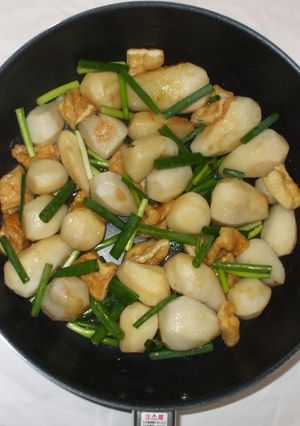 里芋の油揚げ煮♪簡単せき・痰・喉のつまり-レシピのメイン写真