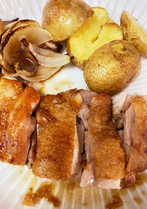 鶏もも肉 蓋で押さえる皮パリ焼き-レシピのメイン写真