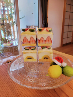 生クリームたっぷりカップケーキ-レシピのメイン写真