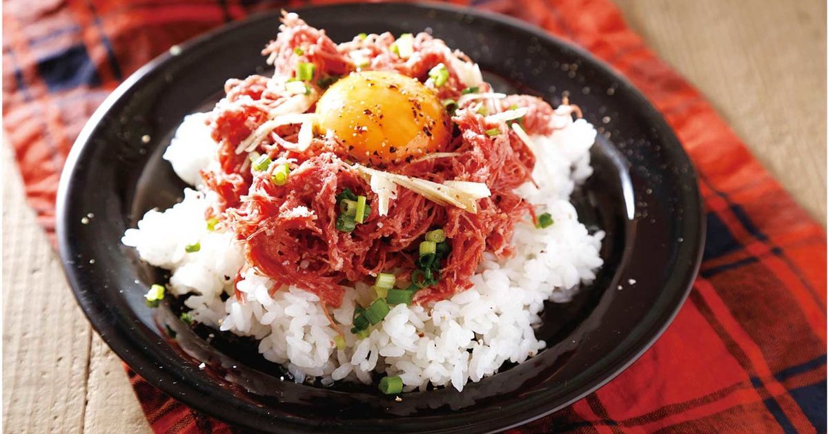 火を使わない！簡単コンビーフユッケ丼 by マルホン胡麻油