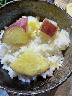 簡単★ほっこり塩麹さつまいもご飯-レシピのメイン写真