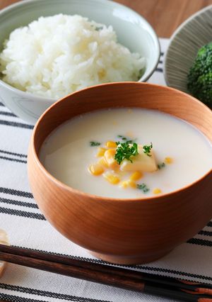 20割麹みそで作るコーンバターみそ汁-レシピのメイン写真