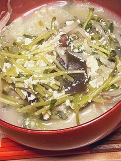今日のみそ汁。しゃぶしゃぶ風豆乳豚汁-レシピのメイン写真