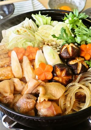生マロニーの鶏すき鍋-レシピのメイン写真