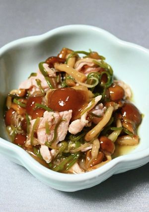 豚しゃぶとなめことめかぶの小鉢-レシピのメイン写真