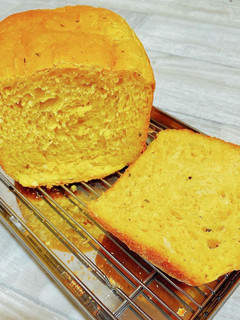 HB かぼちゃ食パン-レシピのメイン写真