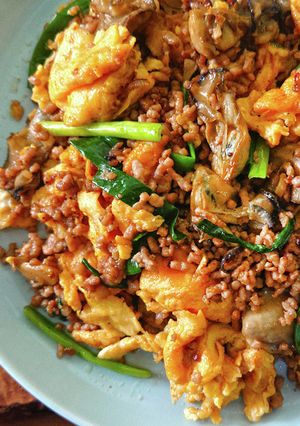 じゅわーと旨味広がる牡蠣と卵の中華風炒め-レシピのメイン写真
